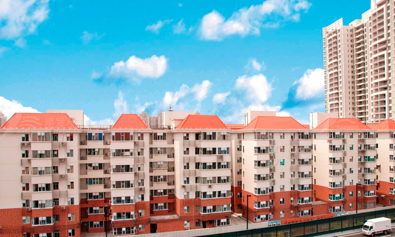 平改坡工程用合成樹(shù)脂瓦的優(yōu)勢，不僅僅是提升城市形象那么簡(jiǎn)單！